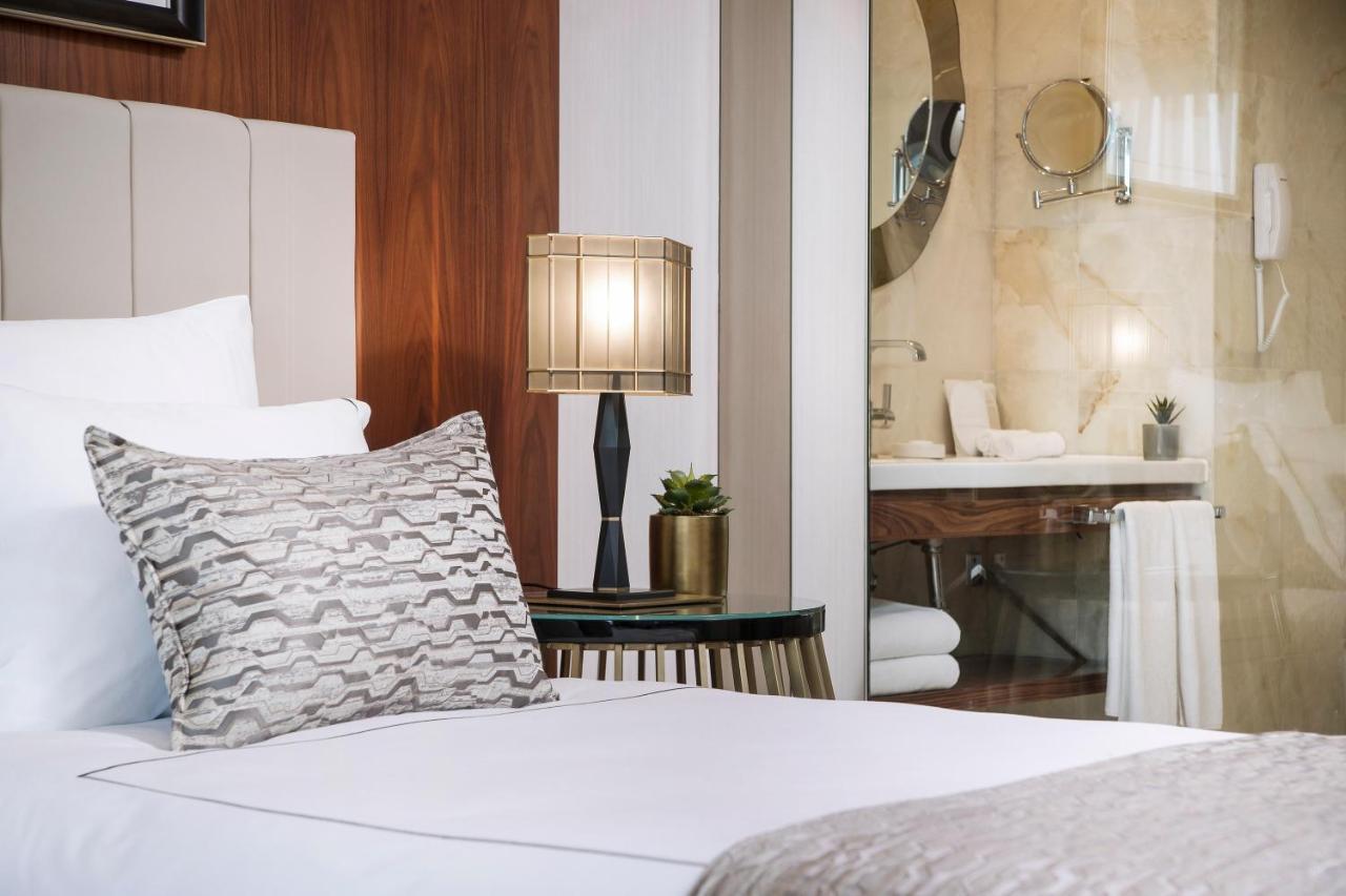 Vogue Hotel Supreme اسطنبول المظهر الخارجي الصورة A room at the hotel