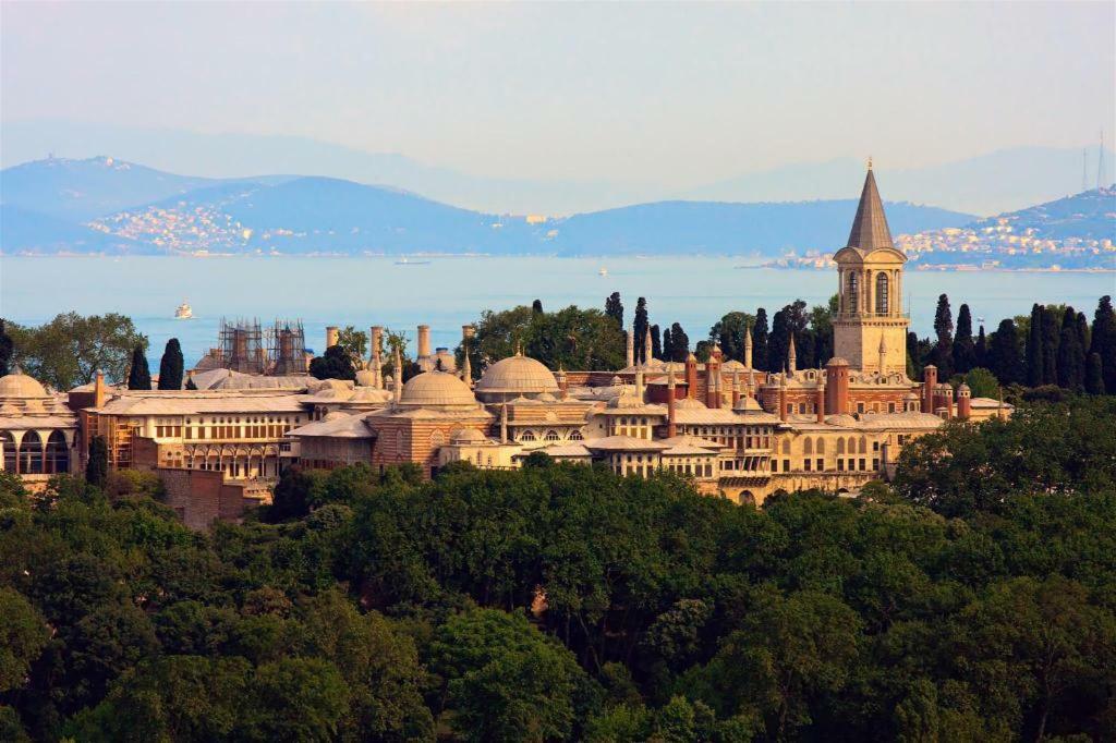 Vogue Hotel Supreme اسطنبول المظهر الخارجي الصورة The Bosphorus University