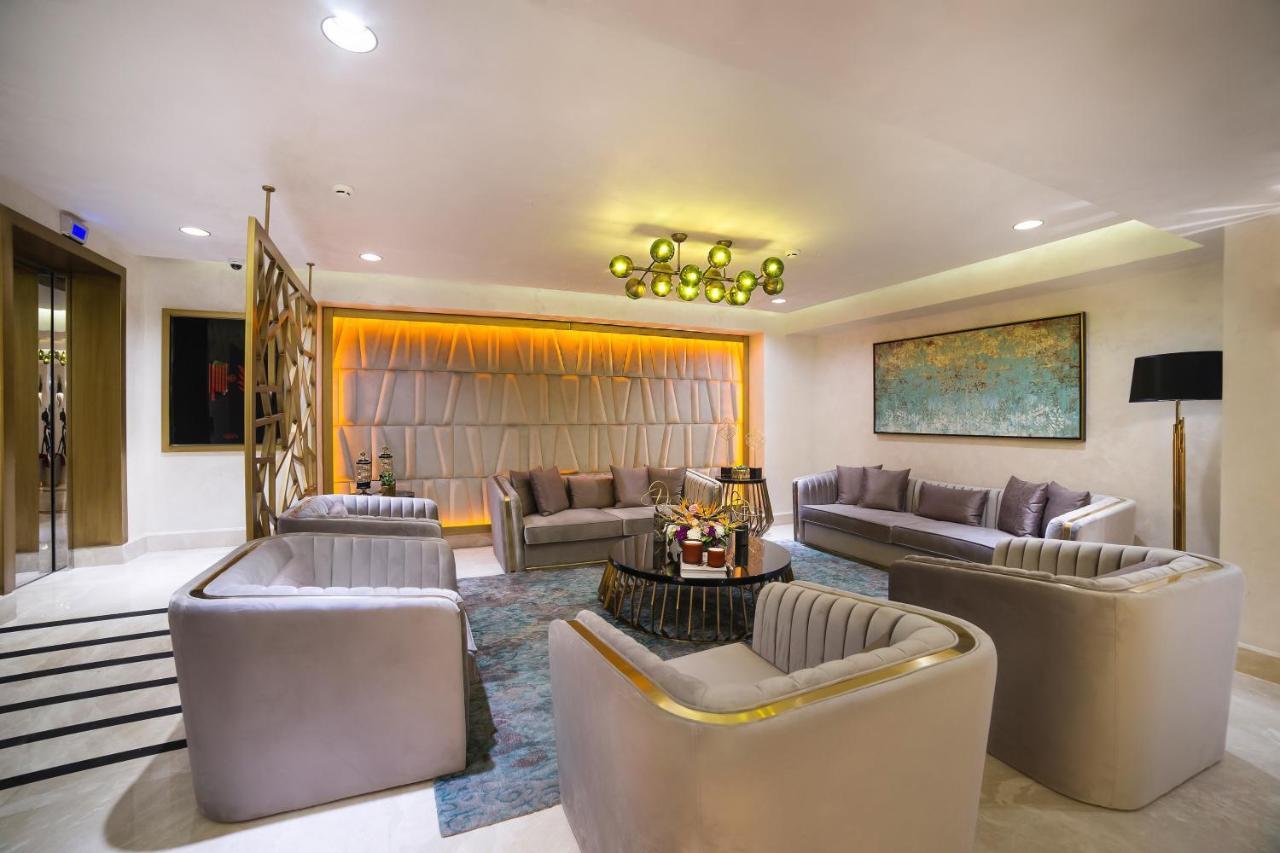 Vogue Hotel Supreme اسطنبول المظهر الخارجي الصورة A living room in a luxury apartment